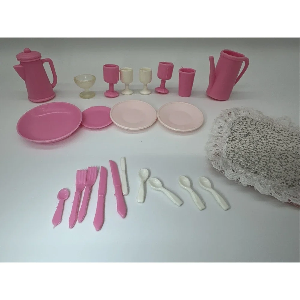 Vintage 1984 Barbie Sweet Roses Mirrored Dining Table Set Accessories Lot Mattel